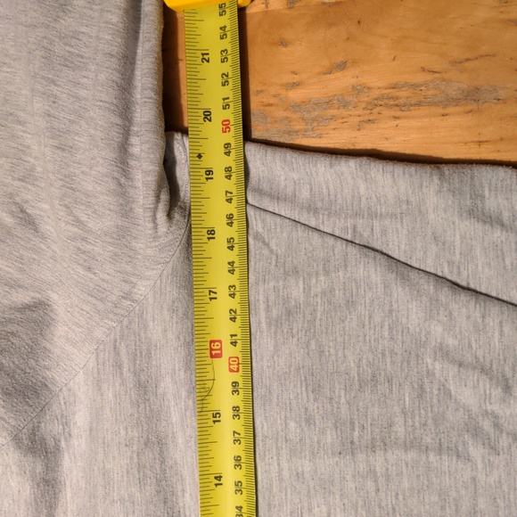 *Flaw* Lululemon lightweight cowl neck - Picture 8 of 8